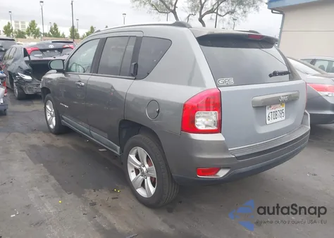 2011 Jeep Compass из США, поврежденный, VIN 1J4NT1FA3BD236487
